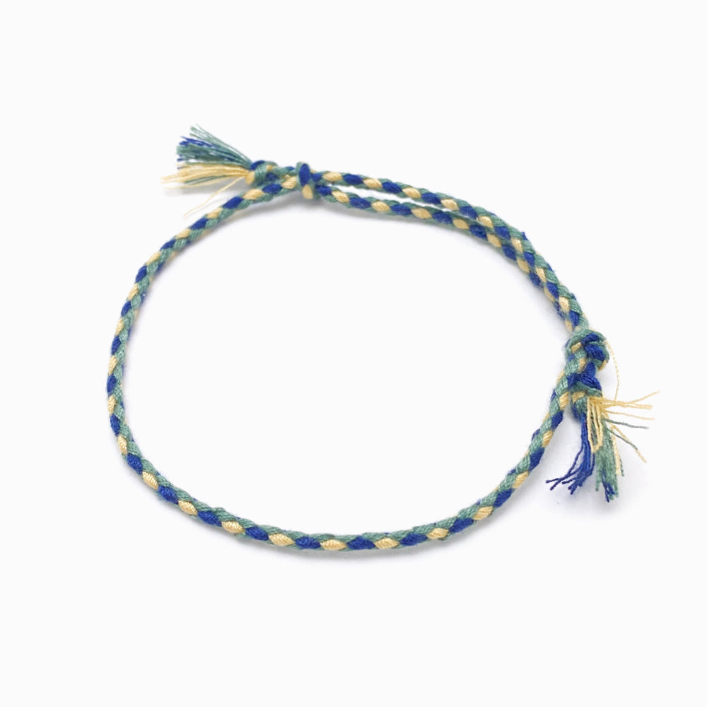 Uma Amostra de Pulseira Macramé PS1015