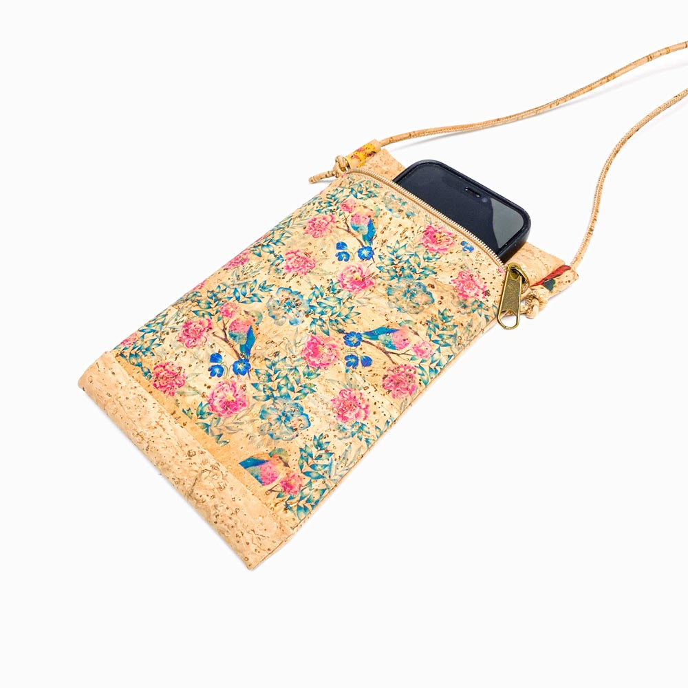 Um telemóvel dentro de uma bolsa para telemóvel de cortiça