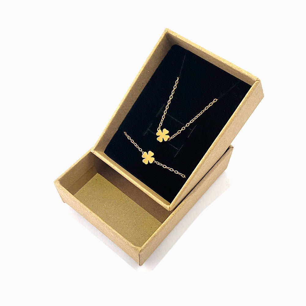 Conjunto 3pçs Colar/Pulseira Trevo de Coração TC0011 (Caixa Incluída) - Aço Inox Dourado