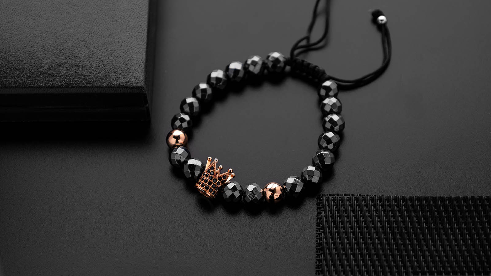 Pulseira ajustável de contas de hematita facetadas negras